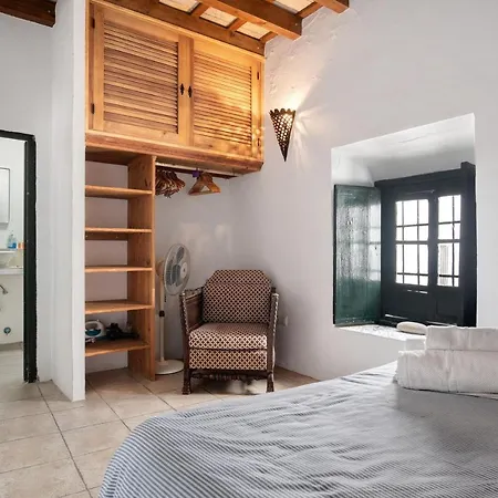 Sunny Rustic Townhouse Vejer de la Frontera