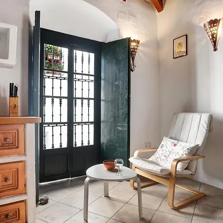 Holiday home Sunny Rustic Townhouse
