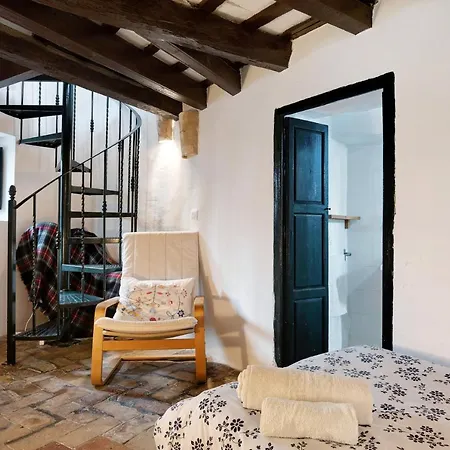 Sunny Rustic Townhouse Holiday home